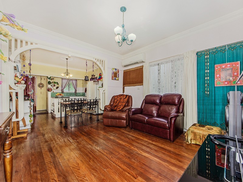 4 MORRIS STREET, Tivoli QLD 4305