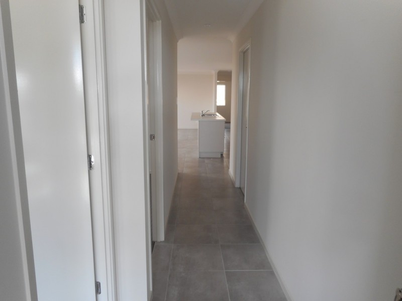 12 Stirling Cct, Redbank Plains QLD 4301