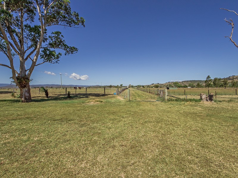 81 LINUM ROAD, Wivenhoe Pocket QLD 4306