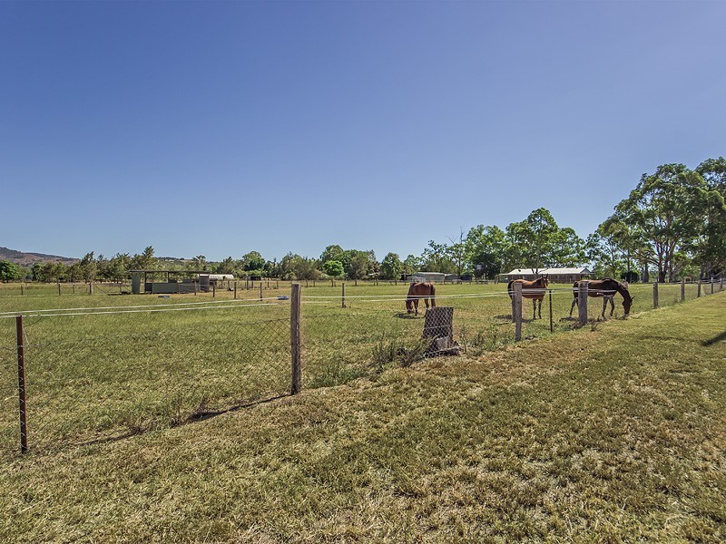 81 LINUM ROAD, Wivenhoe Pocket QLD 4306