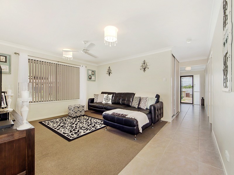 21 WILLOWOOD PLACE, Fernvale QLD 4306