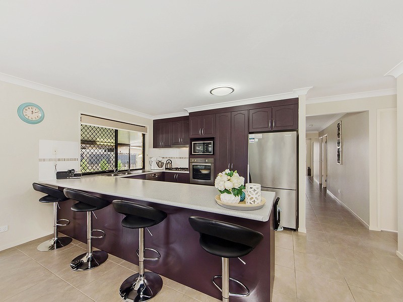 21 WILLOWOOD PLACE, Fernvale QLD 4306