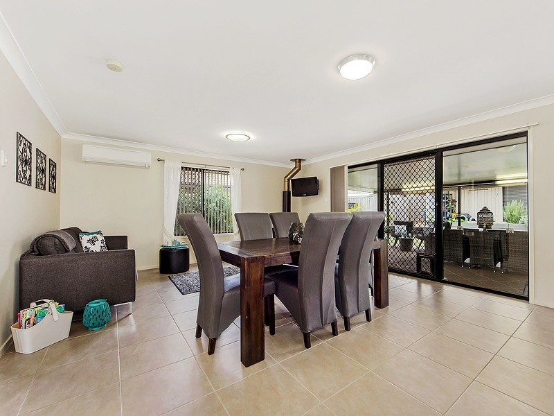 21 WILLOWOOD PLACE, Fernvale QLD 4306