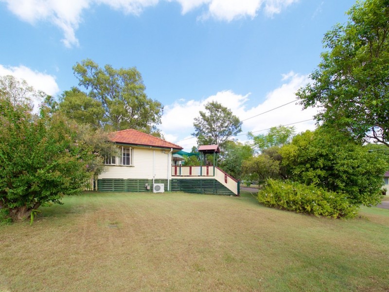 25 BAILLIESTON STREET, Leichhardt QLD 4305