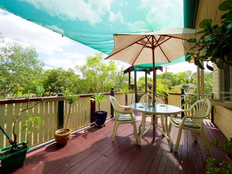 25 BAILLIESTON STREET, Leichhardt QLD 4305