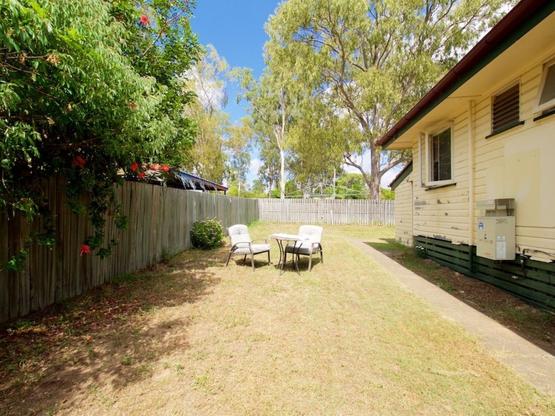 25 BAILLIESTON STREET, Leichhardt QLD 4305