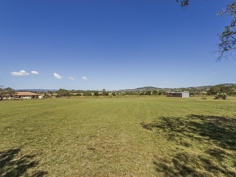 86 REINBOTTS ROAD, Lowood QLD 4311