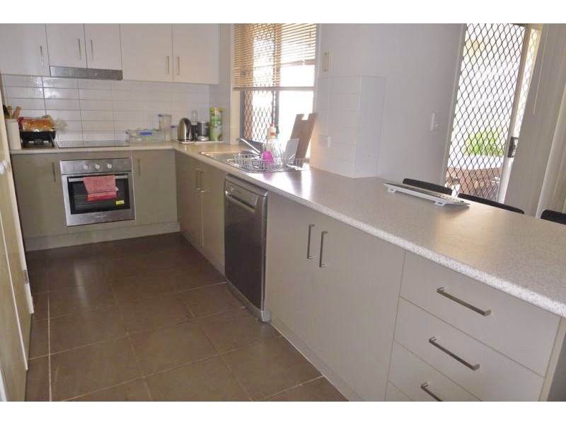 8 KAREN COURT, Redbank Plains QLD 4301