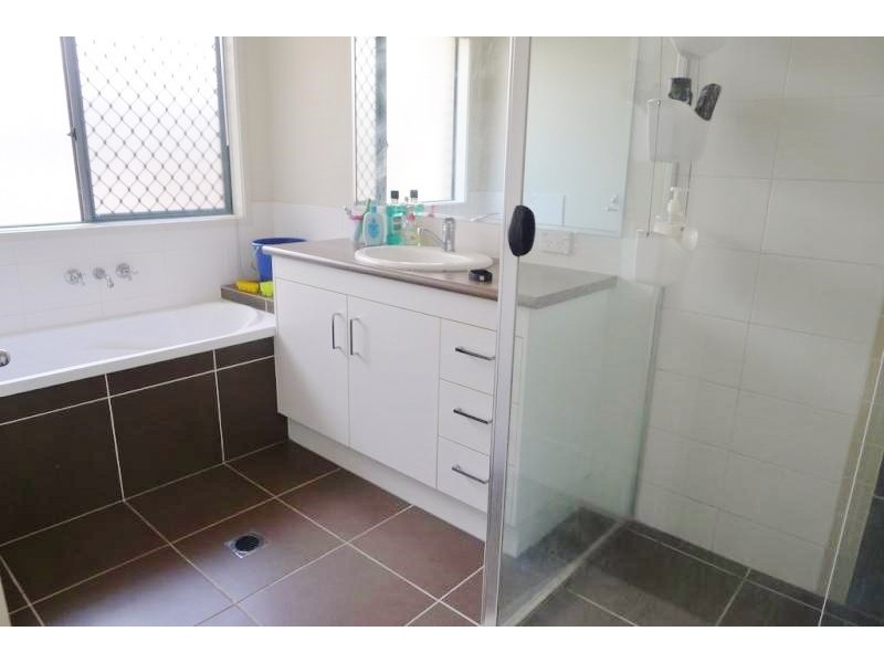 8 KAREN COURT, Redbank Plains QLD 4301