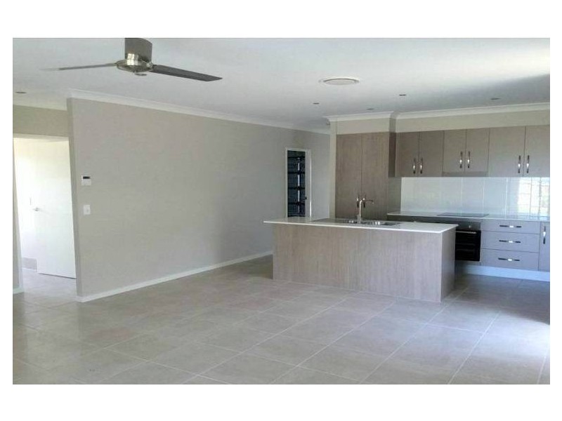 32 Cobblestone ave, Logan Reserve QLD 4133