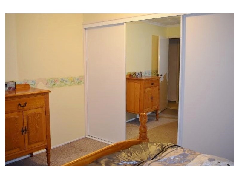 16 BANGALOW CRESCENT, Raceview QLD 4305