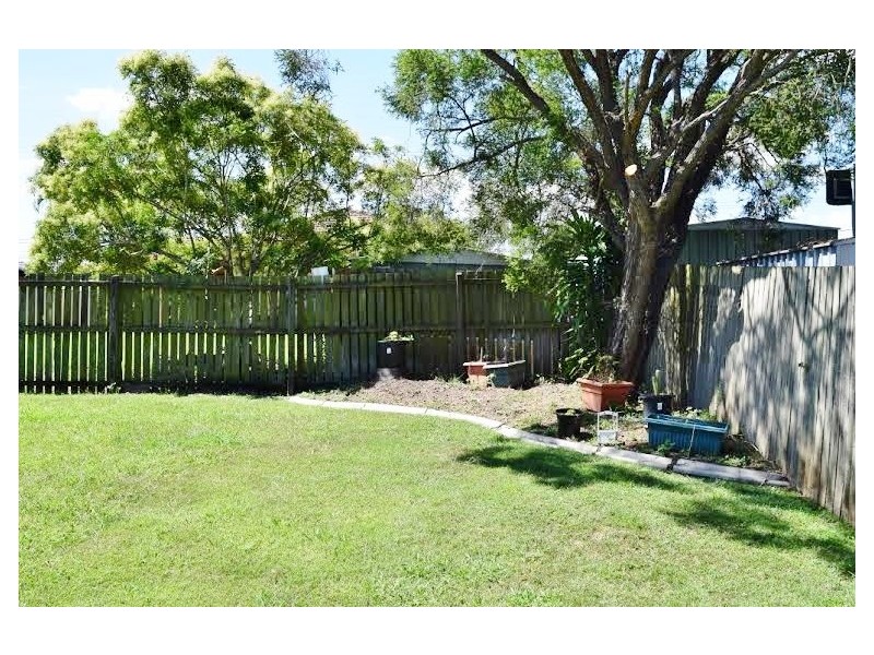 16 BANGALOW CRESCENT, Raceview QLD 4305