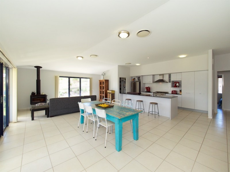 5 JANET CLOSE, Fernvale QLD 4306