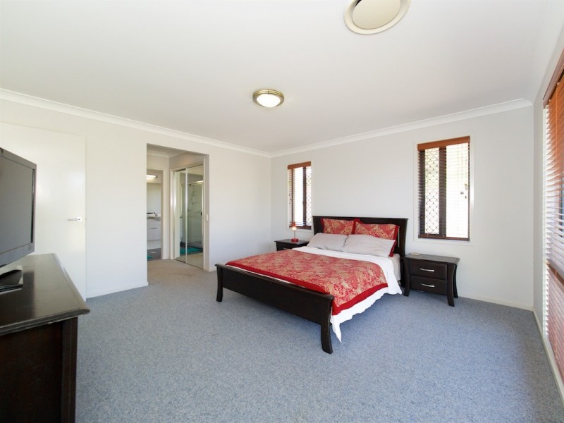 5 JANET CLOSE, Fernvale QLD 4306