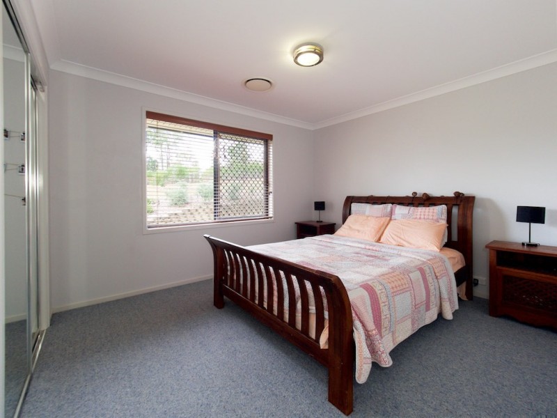 5 JANET CLOSE, Fernvale QLD 4306