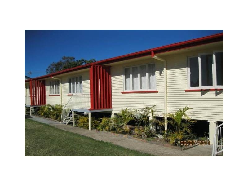 1/2 Daniel Street, Lowood QLD 4311