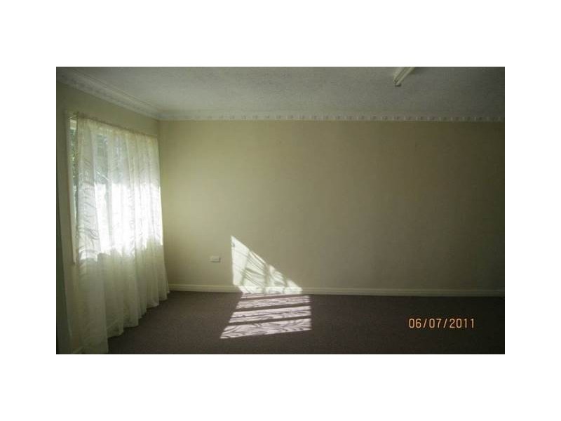 1/2 Daniel Street, Lowood QLD 4311