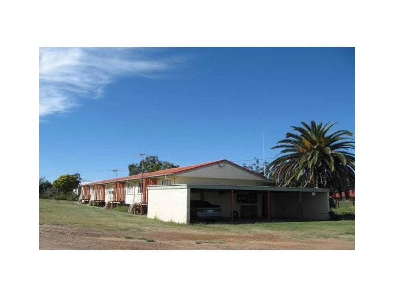 1/2 Daniel Street, Lowood QLD 4311