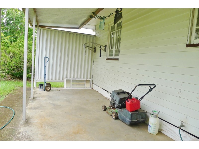 181 GLEBE ROAD, Silkstone QLD 4304