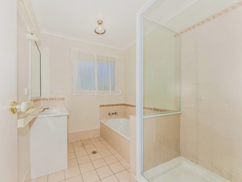 79 CARRALLUMA CR, Fernvale QLD 4306