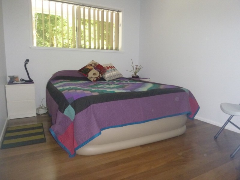 90 ESSENDON ROAD, Anstead QLD 4070