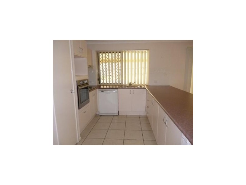 44 LAGOON CRESCENT, Bellbowrie QLD 4070