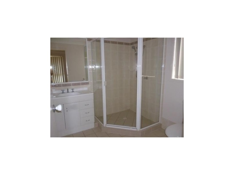 44 LAGOON CRESCENT, Bellbowrie QLD 4070