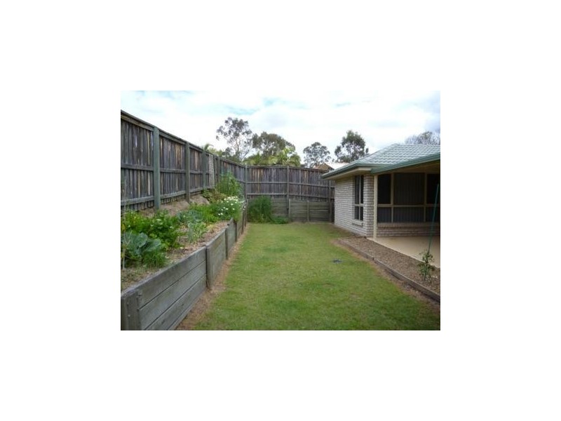 44 LAGOON CRESCENT, Bellbowrie QLD 4070