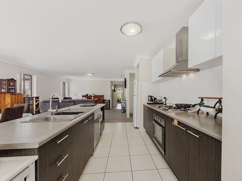 12 SANDPIPER DRIVE, Lowood QLD 4311