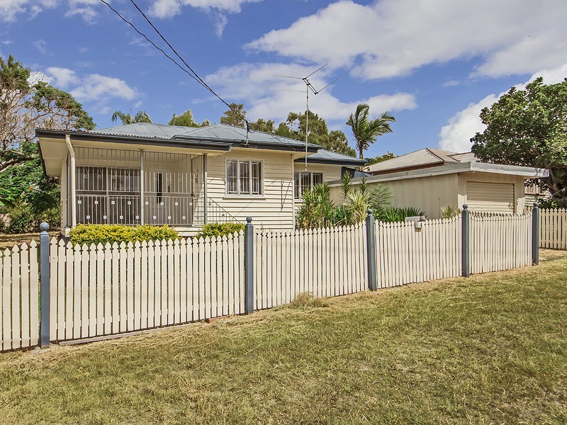 4 GRENVILLE STREET, Basin Pocket QLD 4305