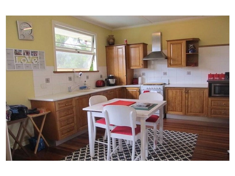 1 JAMES STREET, East Ipswich QLD 4305