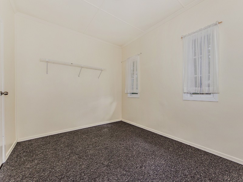 9 LUPTON STREET, Churchill QLD 4305