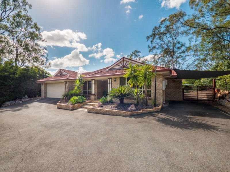 11 TALLAROOK COURT, Karana Downs QLD 4306