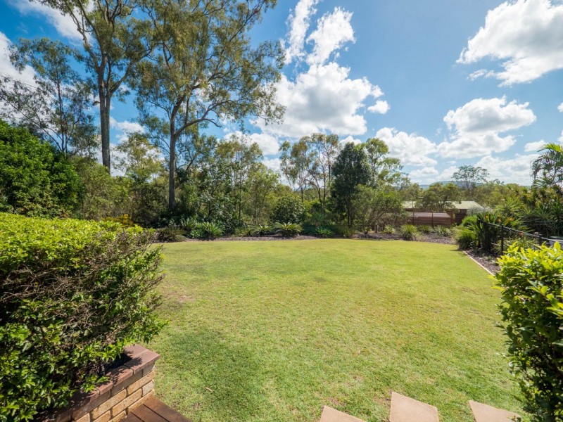11 TALLAROOK COURT, Karana Downs QLD 4306