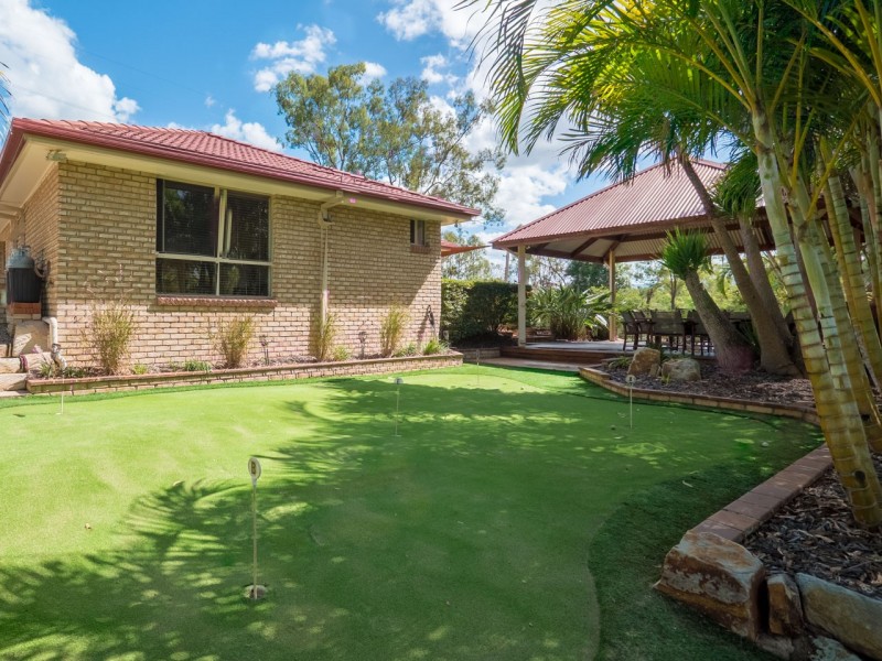 11 TALLAROOK COURT, Karana Downs QLD 4306