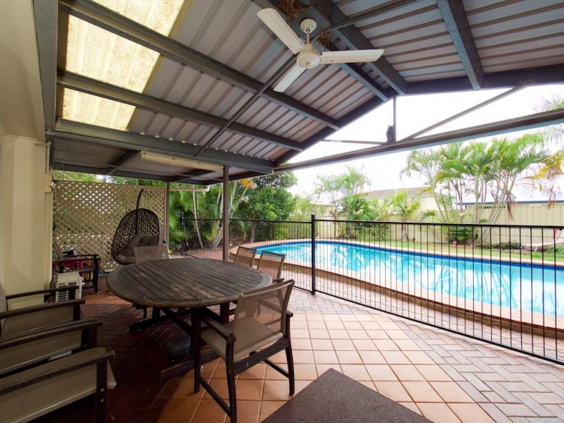 62 THOMAS STREET, Flinders View QLD 4305
