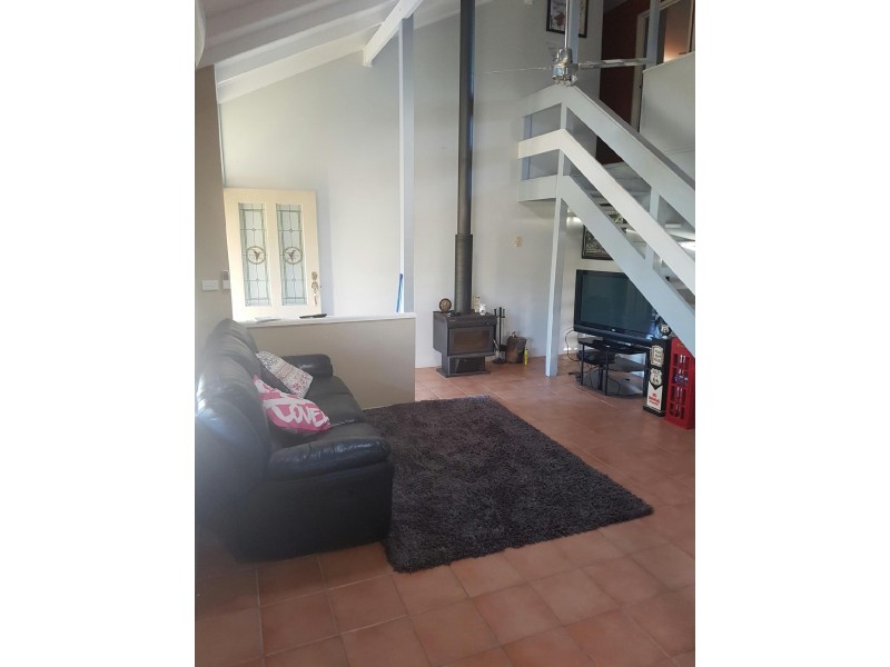 62 THOMAS STREET, Flinders View QLD 4305