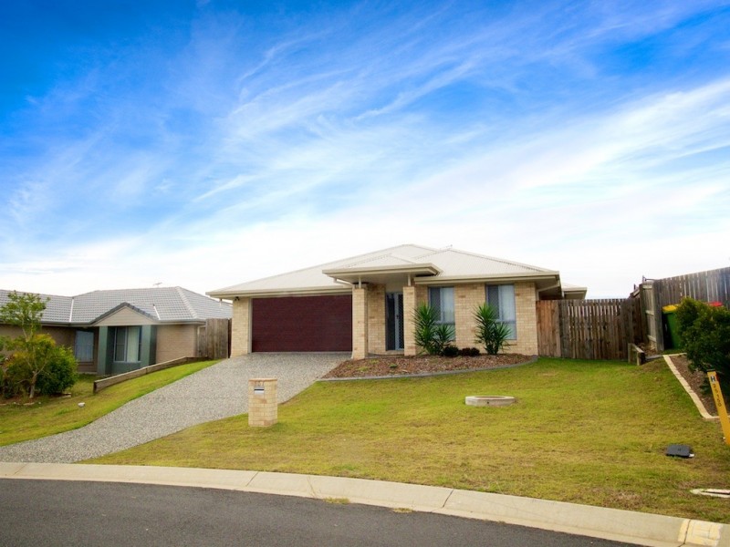 137 SARAH DRIVE, Yamanto QLD 4305