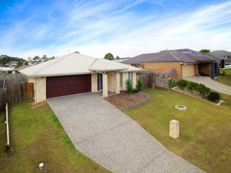 137 SARAH DRIVE, Yamanto QLD 4305