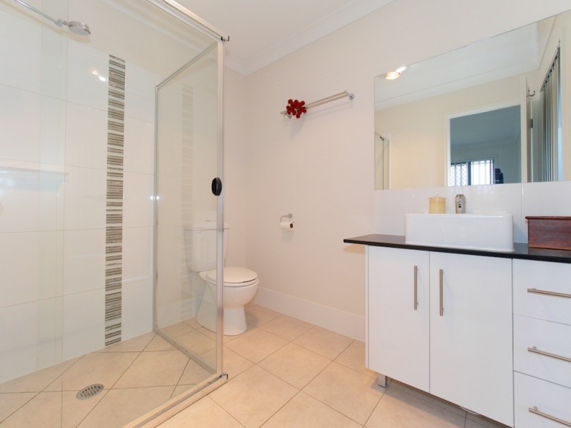 137 SARAH DRIVE, Yamanto QLD 4305