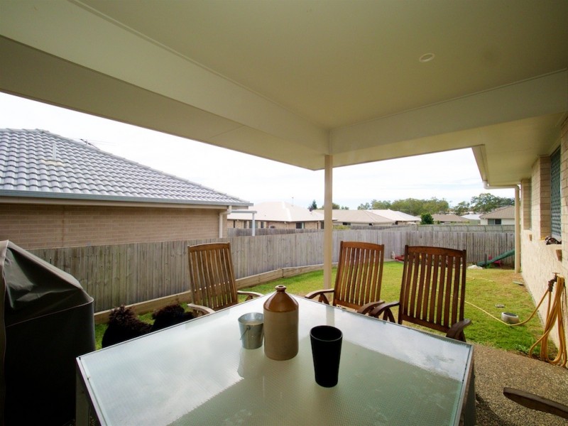 137 SARAH DRIVE, Yamanto QLD 4305