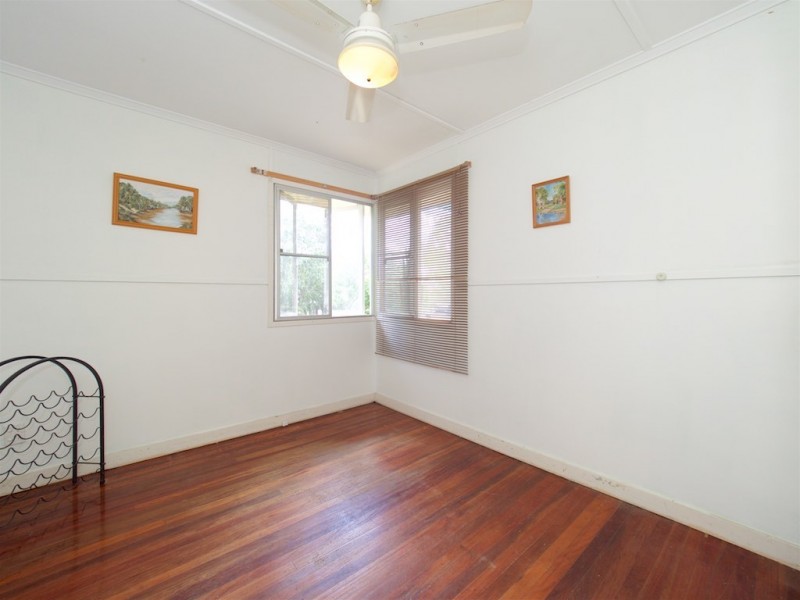 25 Baillieston Street, Leichhardt QLD 4305