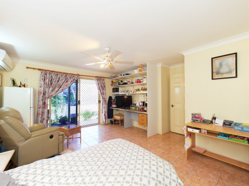 1 DELETRAZ ROAD, Wivenhoe Pocket QLD 4306