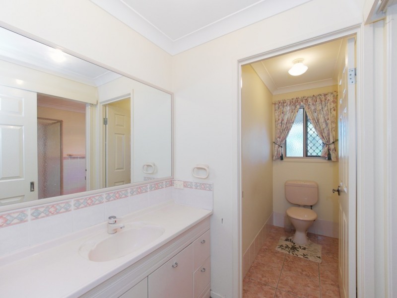 1 DELETRAZ ROAD, Wivenhoe Pocket QLD 4306