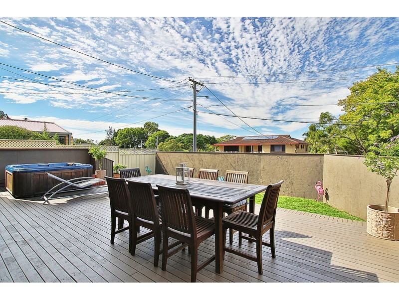 3 CORNWALL STREET, Eastern Heights QLD 4305