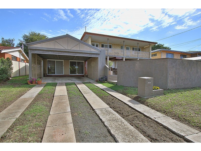 3 CORNWALL STREET, Eastern Heights QLD 4305