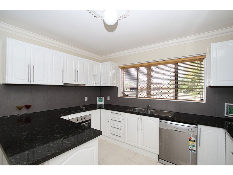 3 CORNWALL STREET, Eastern Heights QLD 4305