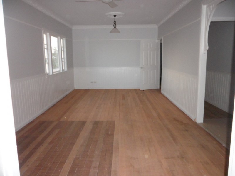 21A PINE MOUNTAIN ROAD, North Ipswich QLD 4305