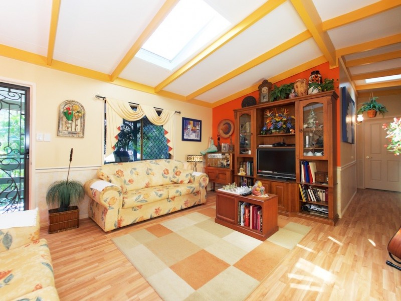 3 WOODLAND CLOSE, North Ipswich QLD 4305