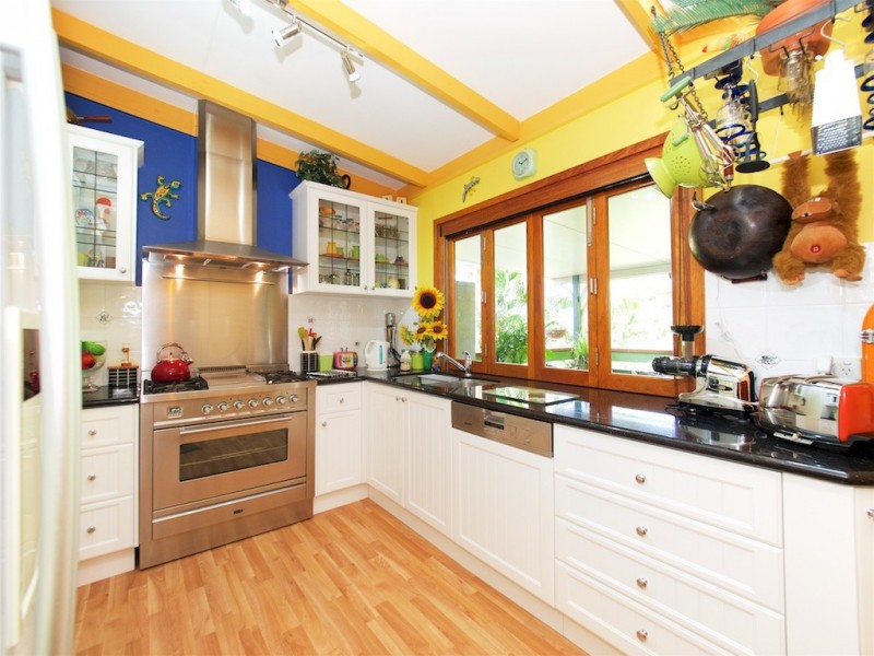 3 WOODLAND CLOSE, North Ipswich QLD 4305